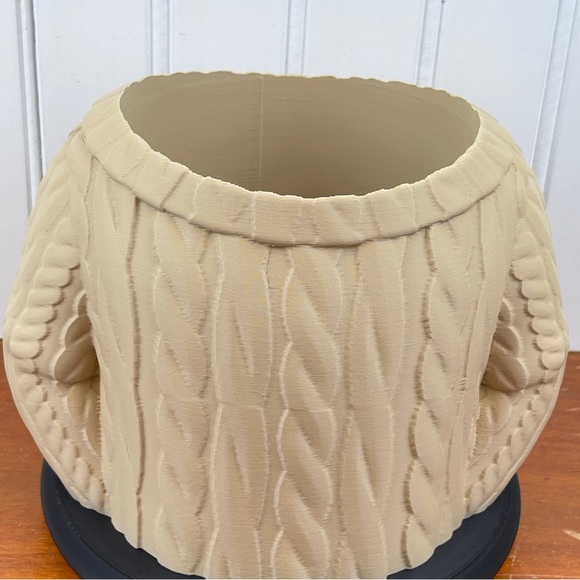 Wool Sweater Indoor Planter Pot, Cable Knit Flower Pot - Picture 3 of 12